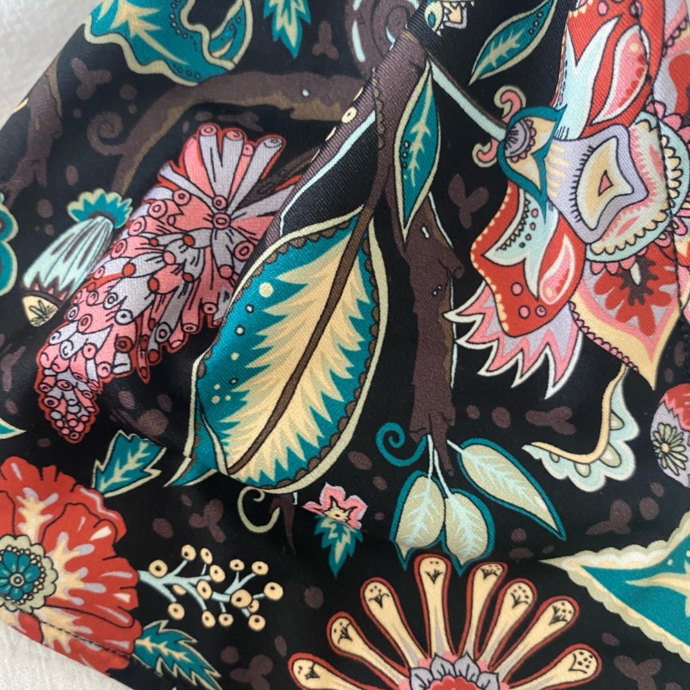 LSPACE SWIM Top - Picture 2 of 3